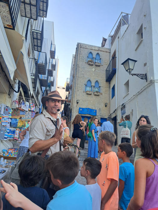  Espectáculo de Indiana Jones para colegios en Peñíscola